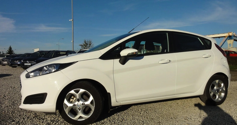 Ford Fiesta cena 27600 przebieg: 139000, rok produkcji 2013 z Jasło małe 211